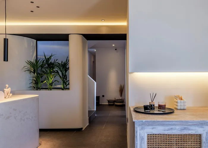 Yalos Sunset View מלון 3*